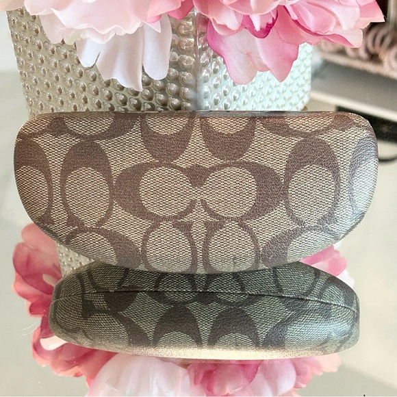 Coach Hard Sunglass / Eyeglass Signature C Case - Picture 1 of 4